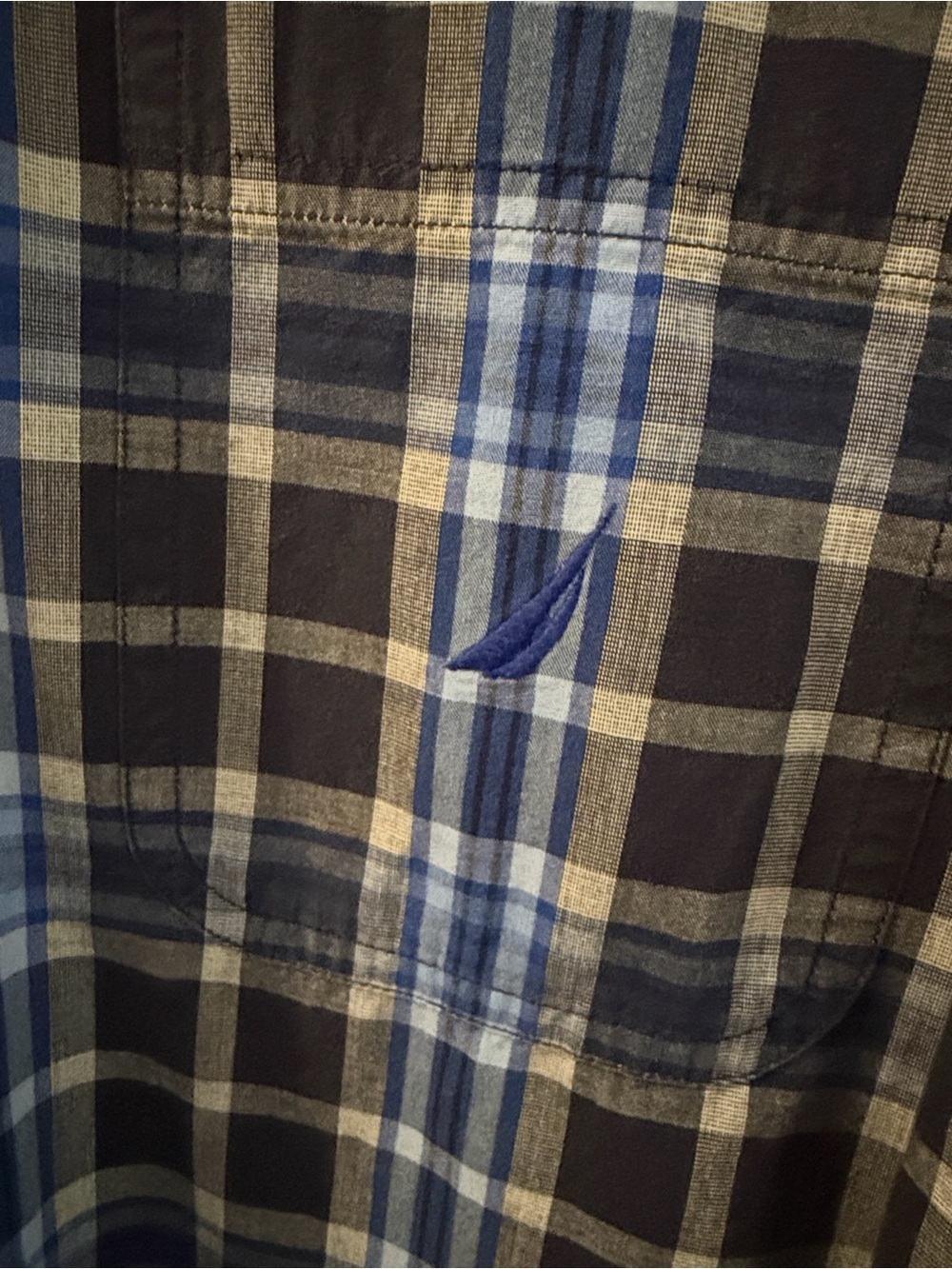 NAUTICA Men's Navy and Light Blue Plaid Button-Down Shirt SIZE LARGE - Picture 4 of 7